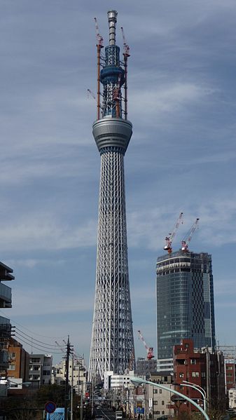 337px tokyo sky tree under construction 20110123